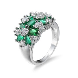 Emsione Exquisite Sparkle Ring Green Oval Cut Zircon Cluster Flower Cocktail Ring Fashion Party Jewelry Finger Accessories Jewelry Birthday For Men Women Size 8