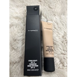 M·A·C MAC Studio Sculpt SPF 15 Foundation (NC15) (40ml)