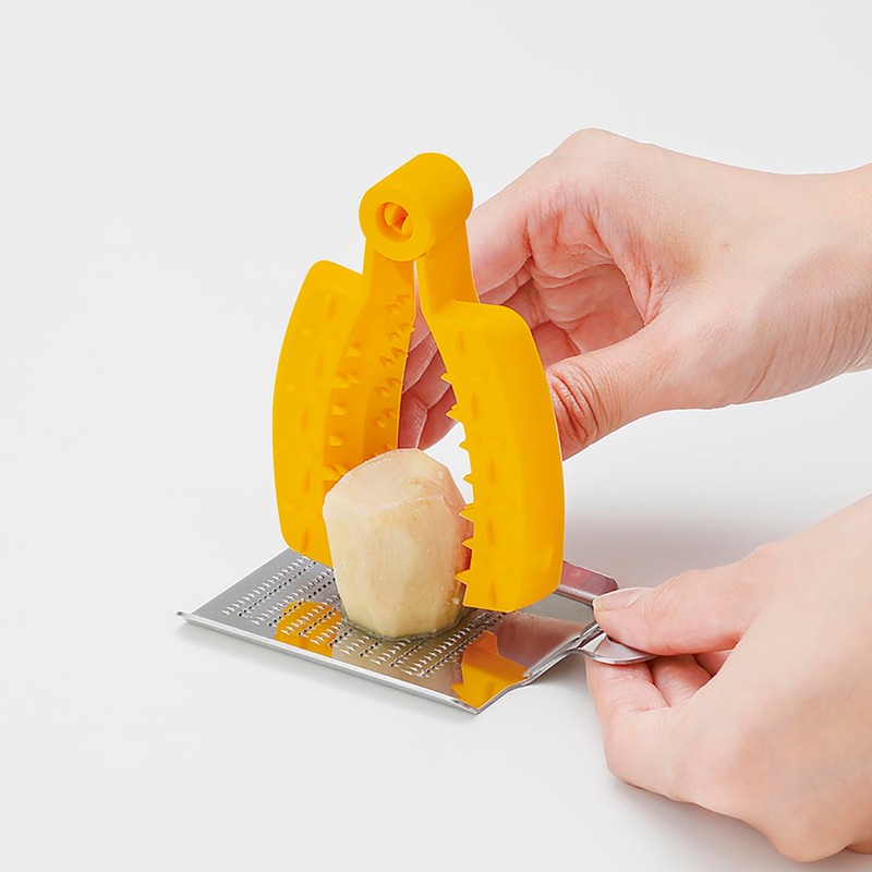 KAI KAI KITCHEN DH8044 Vegetables Tong Shaped Finger Guard Slicer