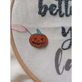Wizardi Pumpkin Magnetic Needle Minder F07M10-4 Pumpkin