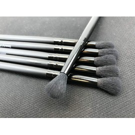 1Pc Professional Makeup Artist Blending Eyeshadow Powder Eye Crease Brush