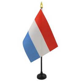 AZ FLAG Luxembourg Table Flag 4'' x 6'' - Luxembourger Desk Flag 15 x 10 cm - golden spear top