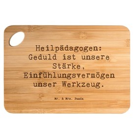 Mr. & Mrs. Panda Bambus - Schneidebrett Spruch Heilpädagogin Geduld - Geschenk, Berufsprodukte, Holzbretter, Holzbrett mit Gravur, Dankeschön,
