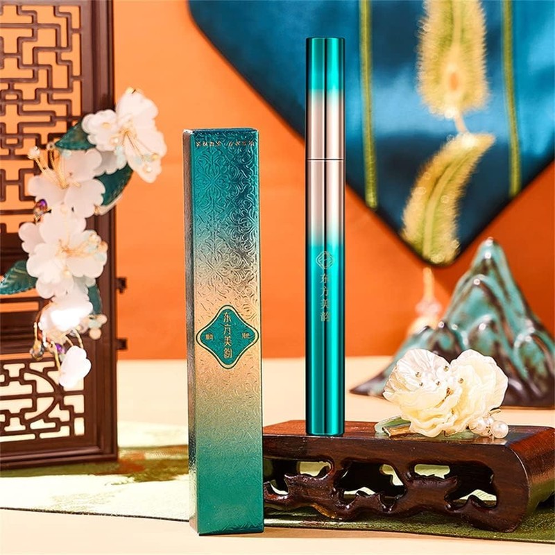Waterproof Ultra-Fine Mascara for Short, Fine Lashes – Lengthening &