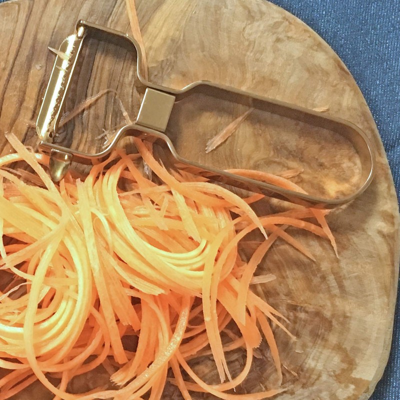 SiTRA Shredded Peeler Black