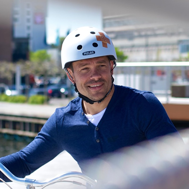 Melon Lightweight Unisex Helmet for Adults and Kids, Urban Active,