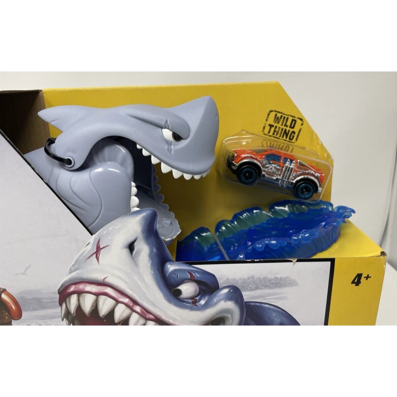 Zuru Metal Machines Shark Attack Track NEW 8.63 Foot Track