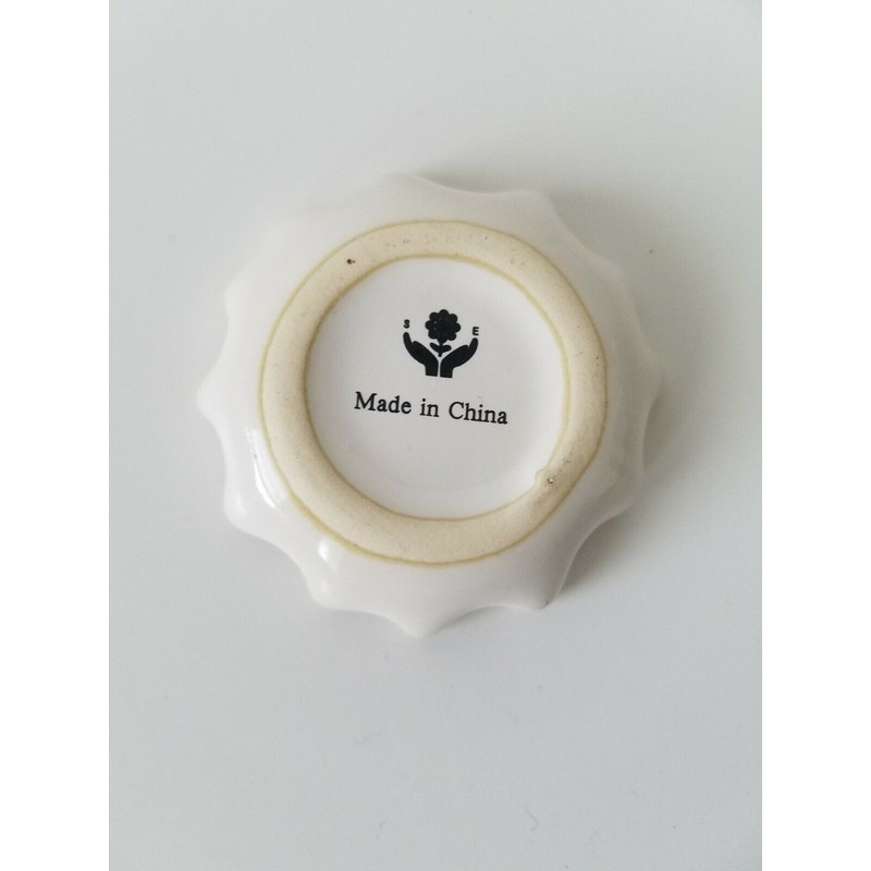 S&E Chopstick Set (with Small White Plates)