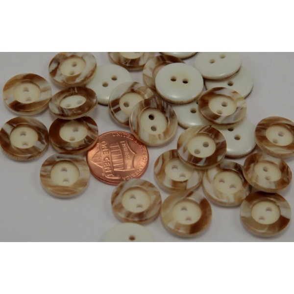 Unbranded 24 Cream With Light Brown Marblized Lip Plastic Buttons
