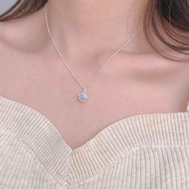 Xduargs Boho Opal Moonstone Necklace Choker Vintage Opalite Moonstone Necklace Chain Silver Round Moonstone Choker Necklace Tiny Satellite Ball Chain Collar Necklace Jewellery for Women, Zinc, No