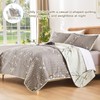 3 Pieces Floral Quilt Set Queen Size Tan Branch Pattern