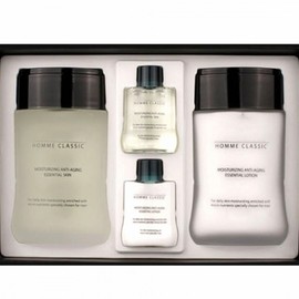 Homme Cosmetics Skin Lotion Set, a plant-based natural moisturizing skin care product