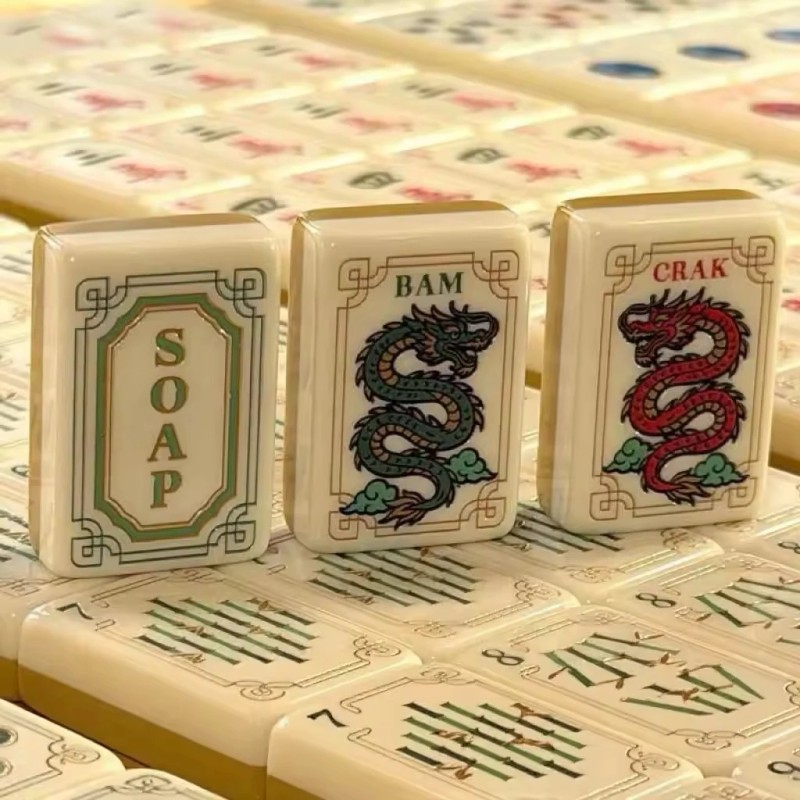 Modern Luxury American Mahjong Set 160PCS 36mm 4-Layer Engraved Acrylic