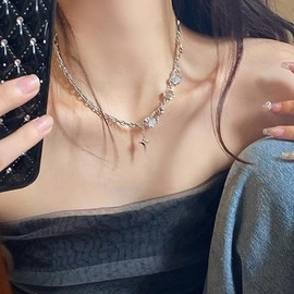 Vurotry Star Moonstone Necklace for Women Y2k Star Pendant Necklace Trendy Grunge Punk Chunky Layered Gemstone Chain Paper Clip Necklace Exquisite Moonstone Jewelry Accessories, Large, Metal, No