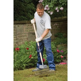 Spear & Jackson Neverbend Professional Heavy Duty Flexo Lawn Rake 3872HD