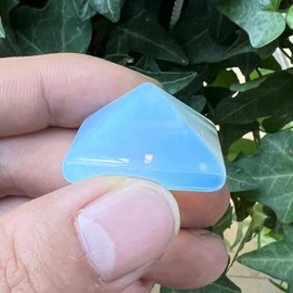 Hslutiee Stone Orgone Pyramid Crystal Point Positive Energy Generator Healing Reiki Metaphysical Home Spiritual Decor 20mm, Synthetic Opalite