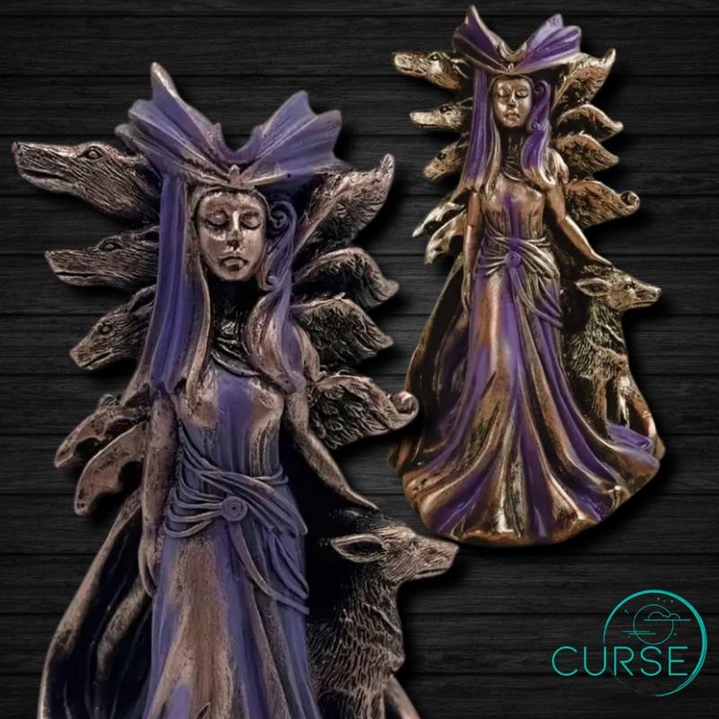 Hecate - Style: Old World