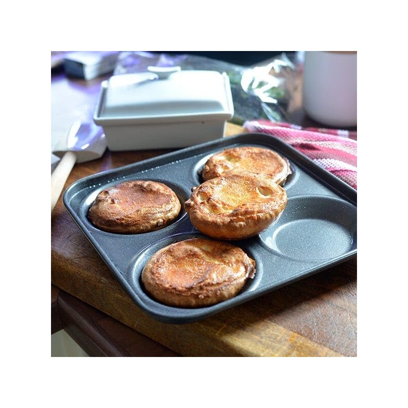 Stoven Non-Stick 24cm 4 Hole Yorkshire Pudding Pan