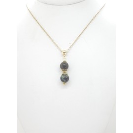 Damenhalskette mit Anhänger aus grünen natürlichen Türkisperlen und tibetischen Perlen aus goldenem Metall