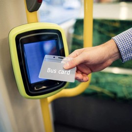 100 PCS Badge Holder, Plastic Horizontal Name Tag Clear Waterproof Plastic Badge ID Card Holders Plastic Card Holders for Multiple Cards