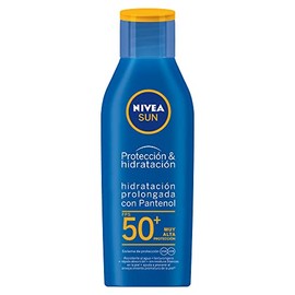 NIVEA SUN Protector Solar Corporal Protect & Moisture (200 ml), Bloqueador Solar Hidratante Resistente al Agua con FPS 50+ y Pantenol, Loción Solar No Grasosa para Todo Tipo de Piel