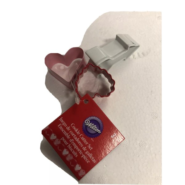 Wilton NEW Wilton Valentine Mini Cookie Cutter Set ~ 3