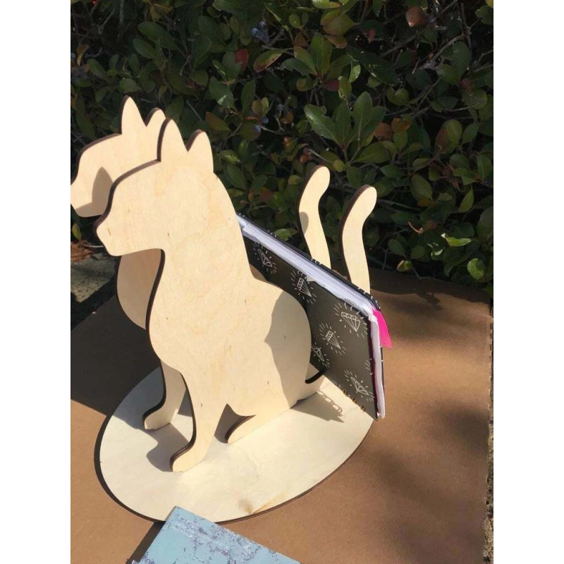 Holder for papers, newspapers, magazines