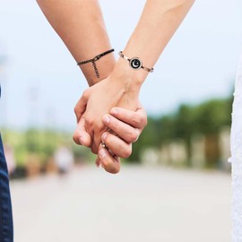 EAOYAO Long Distance Touch Bracelets, Vibration & Light up Remote Smart Matching Couples Bracelet for Couple Long Distance Relationship Girlfriend Boyfriend Festival Gifts Lover Jewelry Set