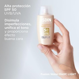 ISDIN Fotoprotector Fusion Water Color Light SPF 50, Protector Solar Facial Uso Diario, Textura Ultraligera, 50ml