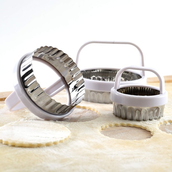 Norpro 3490, Metallic, Scallop Biscuit/Cookie Cutter, Set of 3, One Size