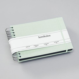 Semikolon 364016 Spiral Album Mini Mucho - 25x16 cm - Fotoalbum, 90 Seiten schwarz, Fotobuch, moss pastell-grün