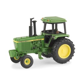John Deere 1/64 4440 with FFA Logo