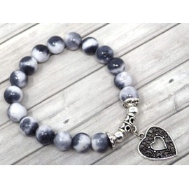 Jade pearl bracelet for women in black, white and grey tinted with filigree pendant in the shape of a heart