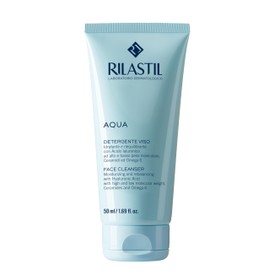 Rilastil Aqua Detergente Viso con Acido Ialuronico, Idratante e Riequilibrante, Adatto a Tutti i Tipi di Pelle, Confezione da 50 ml