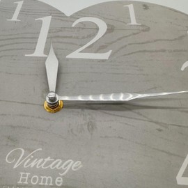 Gruppo Maruccia - Carved Wooden Wall Clock - Decoration for the Wall - Size 30 cm (Roses and Hearts)