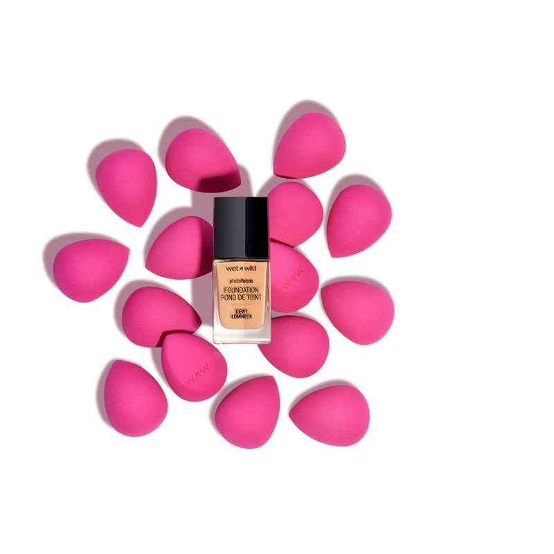 Wet 'n' Wild - Photo Focus Foundation DEWY - Moisturising