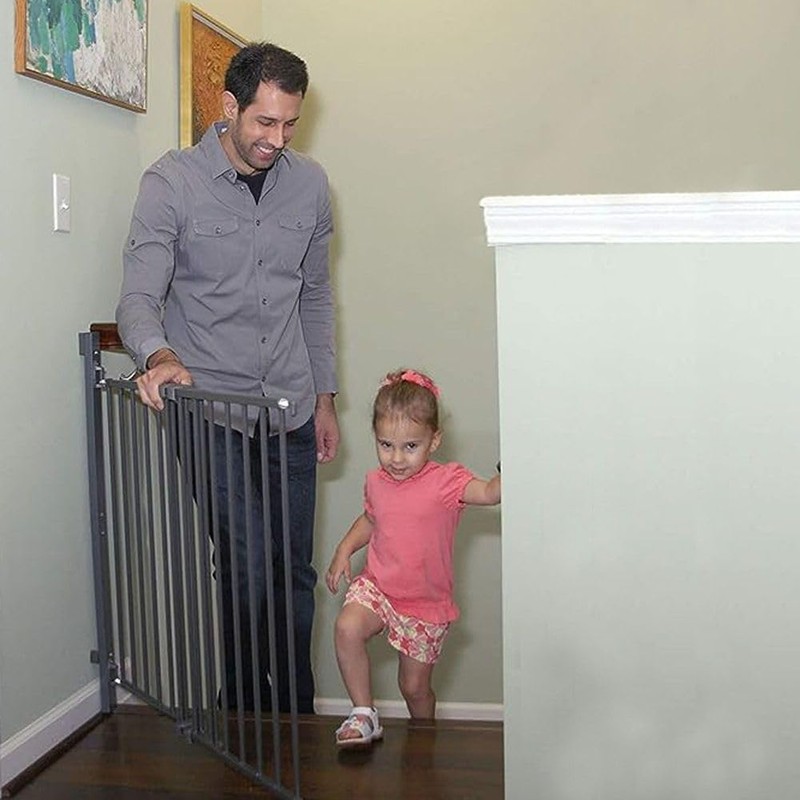 Qdos Safety Extending SafeGate Baby Gate - Meets Tougher European