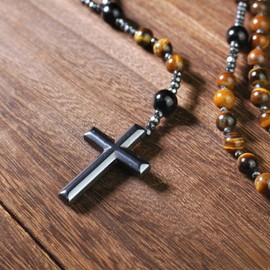 ADXINYATEX Rosary Beads Catholic Necklace with Jesus Crucifix Medal Cross Religious Amulet Prayer Gifts with Gift Velvet Bag, Plastic, No Gemstone