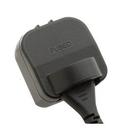 POWERCONNECTIONS - Schuko Non-Earthed Converter Plug - 5amp - Black