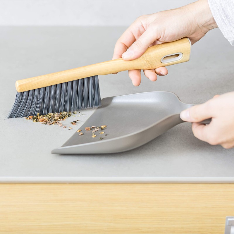 VIGAR 8859 Dustpan & Broom White One