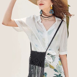 Srvillg Tassel Shoulder Bag, Small Boho Shoulder Bag for Women, Straw Beach Bags with Zipper for Summer Holiday Beach Travel (Black)