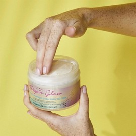 TREE HUT, Whipped Body Butter Tropic Glow, Manteca Corporal Hidratante, Piel Suave y Radiante, Aroma Tropical, 85 G