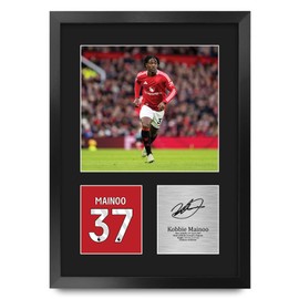 HWC Trading Kobbie Mainoo Geschenke Gedrucktes Signiertes Autogramm Foto für Fußball Anhänger and Fans - A3 Porträt Gerahmt