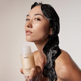 OUAI Champú Mediano Tamaño Viaje - Champú Hidratante Con Aceite De Coco, Babasú, Extracto De Kumquat Y Queratina - Fortalece, Nutre Y Aporta Brillo - 