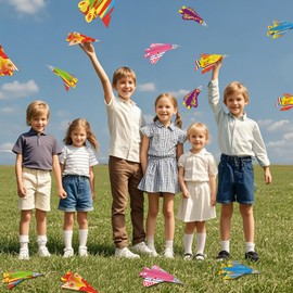 HEYINSHEN 30 Valentines Day Cards for Kids Classroom Flying Paper Airplanes Valentines Greeting Cards with Envelopes Airplane Valentines Day Gifts for Kids School Classroom Exchange Prizes Party Favor
