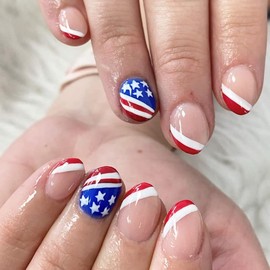 Independence Day Press on Nails Short Oval Shape Fake Nails with Glue Full Cover Nail Tips of USA National Flag 4th of July Patriotic False Nails Artificial Stick on Nails for Women DIY Nail Supplies