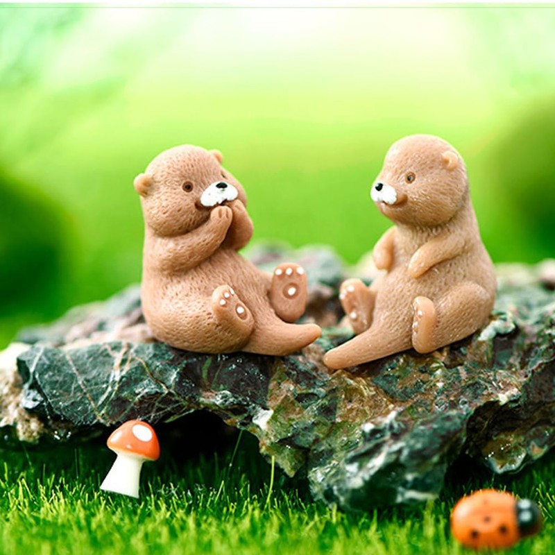 Vaguelly Pack of 16 Miniature Otter Figures Made of Resin