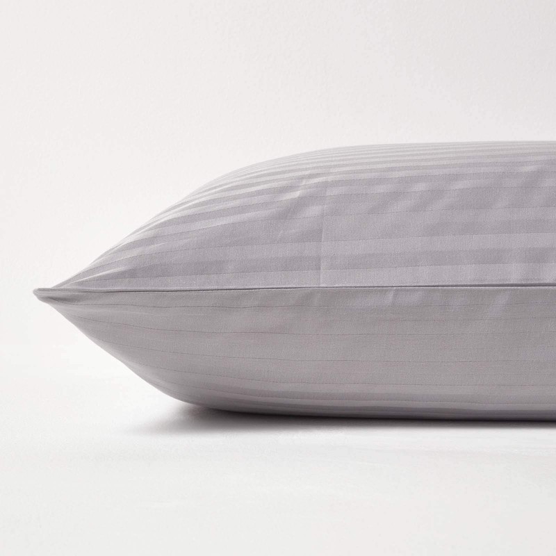 HOMESCAPES Damask Cushion Cover 40 x 80 cm Silver Grey
