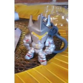 Blizzard Overwatch Reinhardt Blizzcon Back Pack Hanger Key Chain
