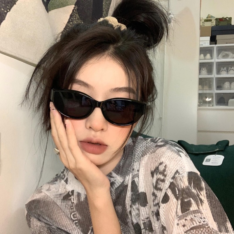 88flix Korean Women's Sunglasses, Sunglasses for Women, UV Protection, Slim,